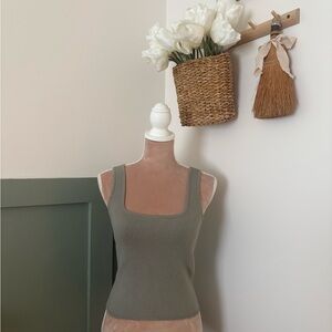Abercrombie & Fitch Ribbed Tank Top – Muted Sage Green (Women’s Small)